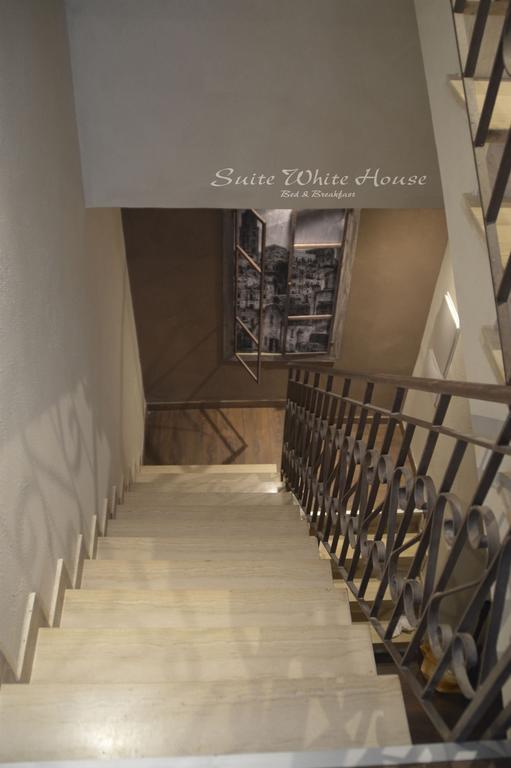 White House Hotel Trani Bagian luar foto